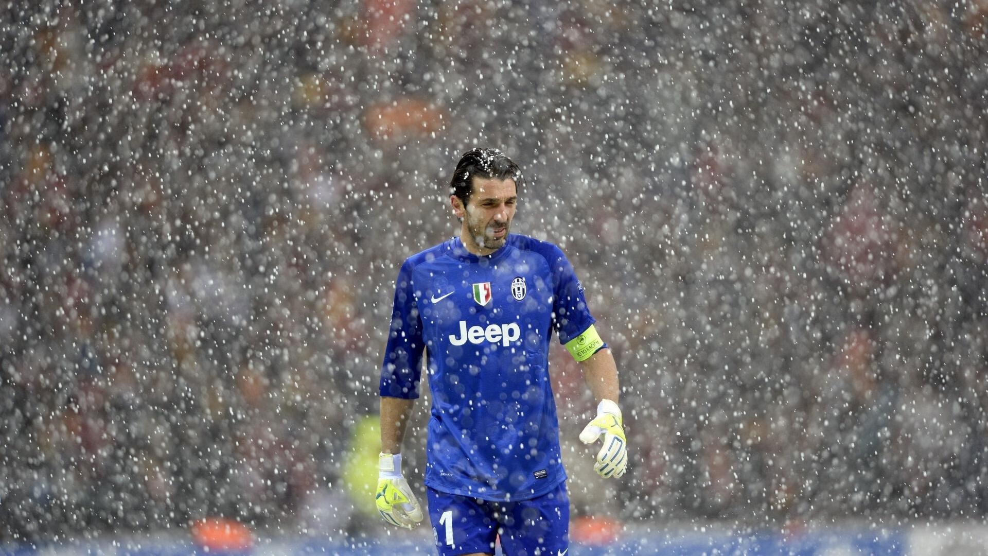 全国游泳锦标赛圆满落幕，新星闪耀老将坚守