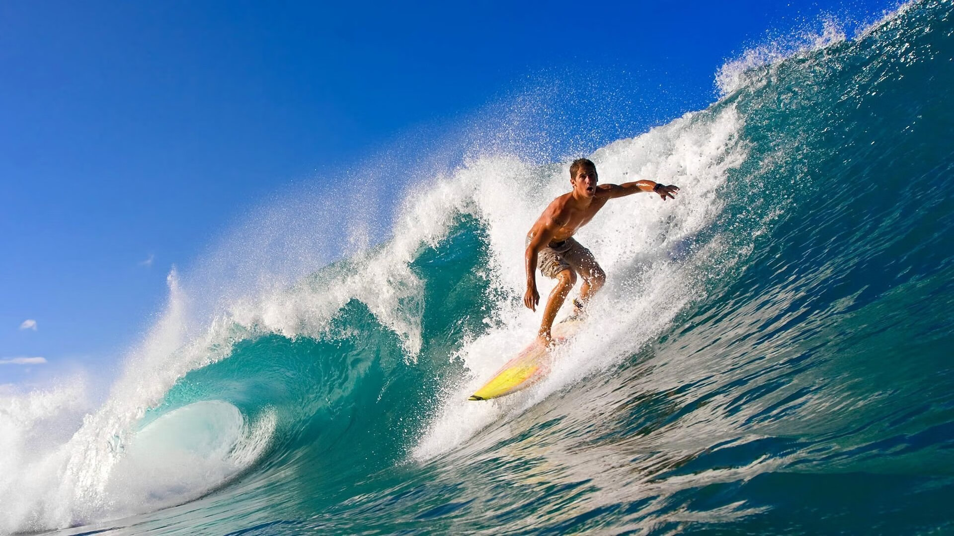 国际帆船赛激烈角逐,顶尖选手展现非凡技艺