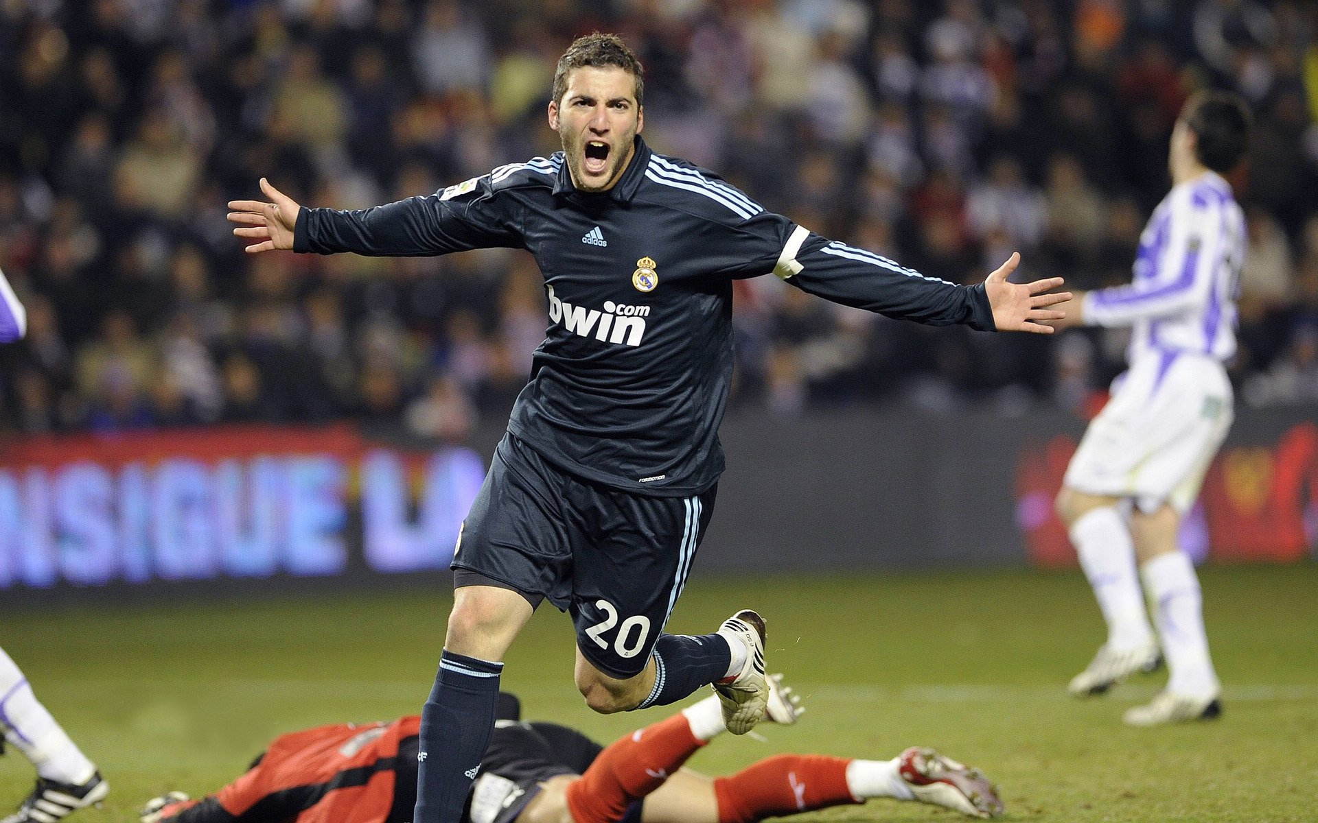 体育外交再谱新篇，中外运动员友谊赛促进文化交流与和平共处